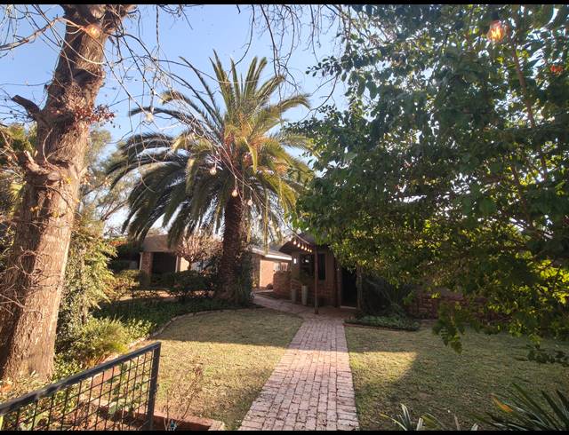 20,224M² SMALLHOLDING FOR SALE IN MOOILANDE